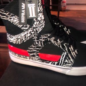 Black/Red/White Skytop 2 Supra size 12